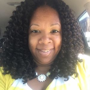 Meet your Posher, Latisha